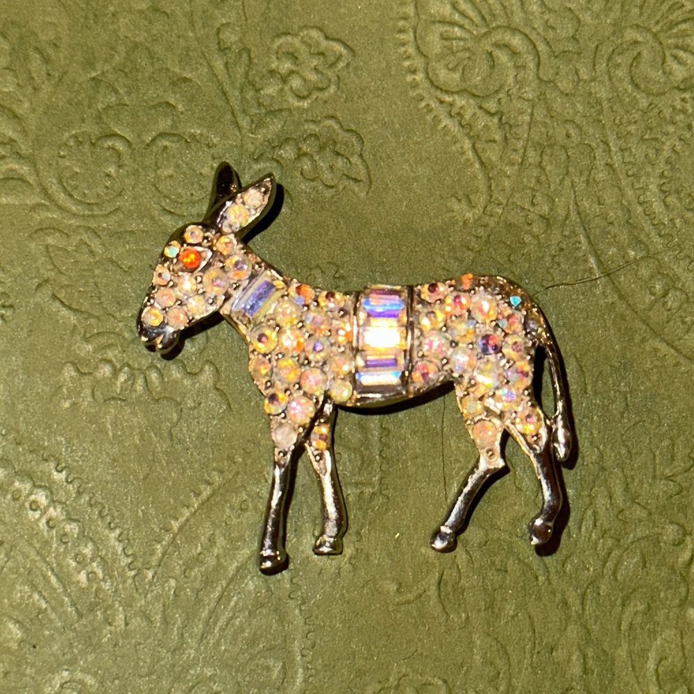 Ab Crystal Vintage Donkey Brooch - Picture 3 of 11
